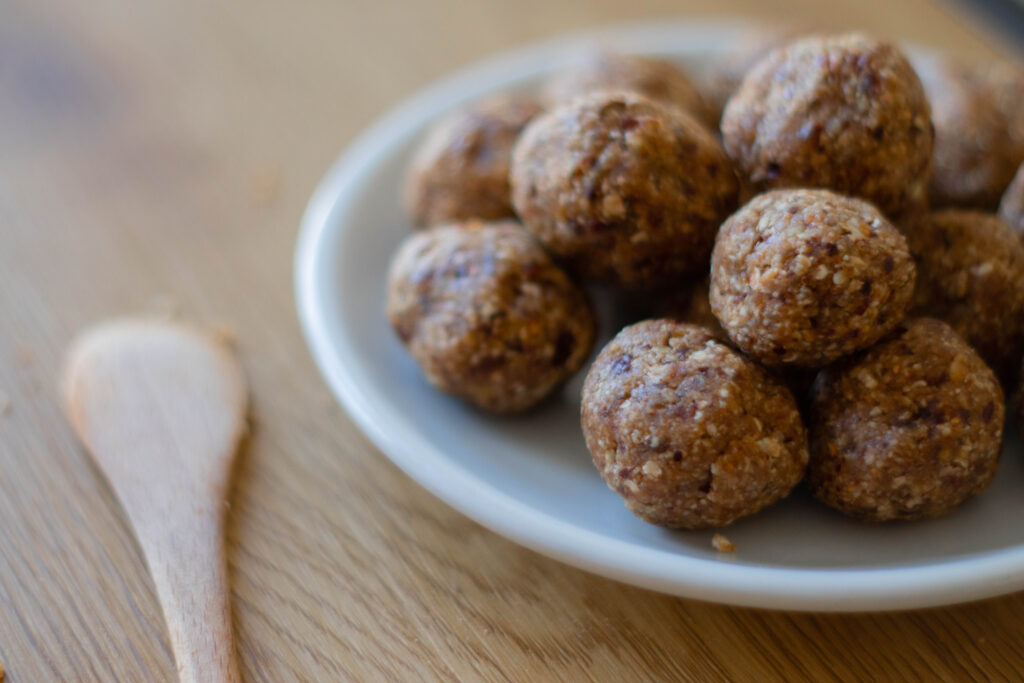 Healthy crunch balls