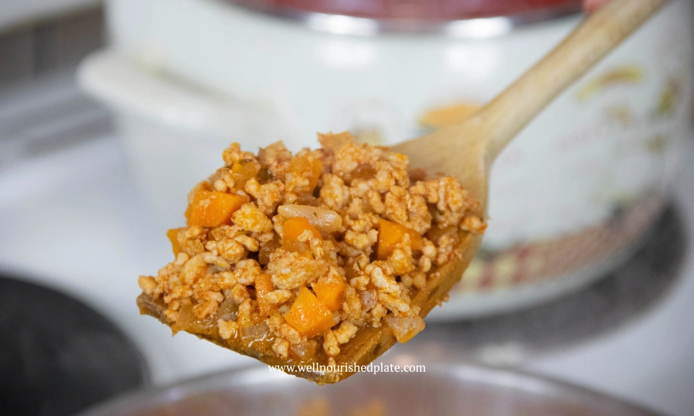 fried meat with carrots and onions for musaka